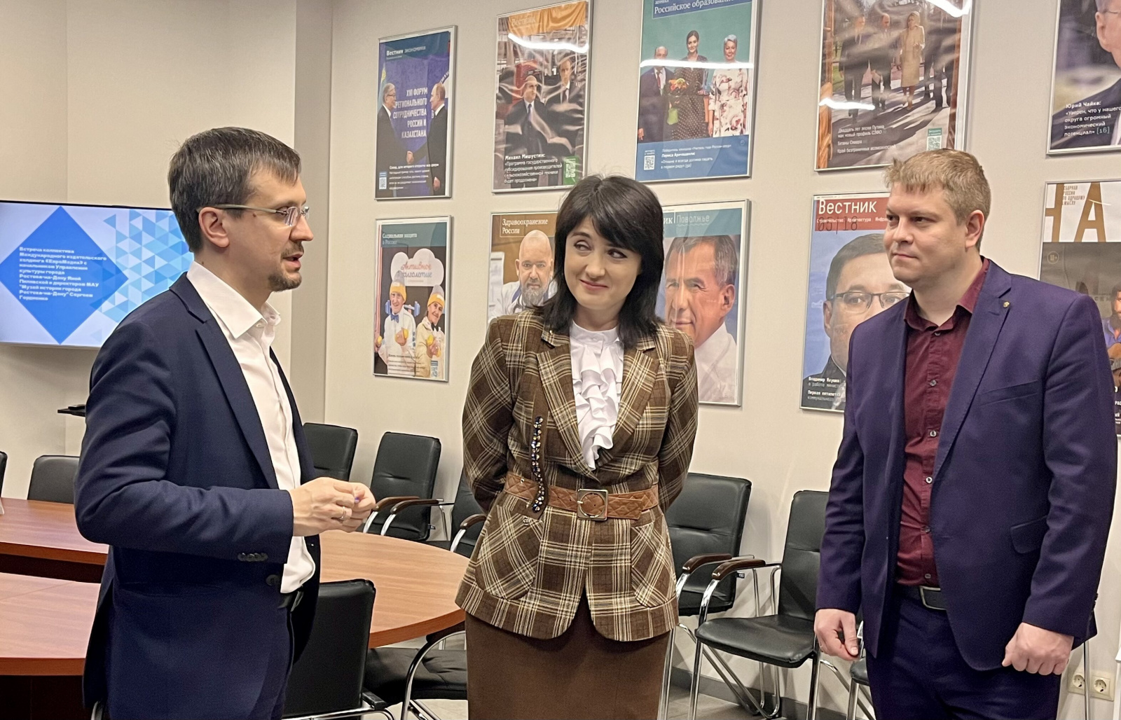 В пресс-центре МИД «ЕвроМедиа» прошла встреча с Яной Пилявской и Сергеем Гордиенко, в рамках которой было подписано соглашение о сотрудничестве с Управлением культуры Ростова-на-Дону. ЕвроМедиа