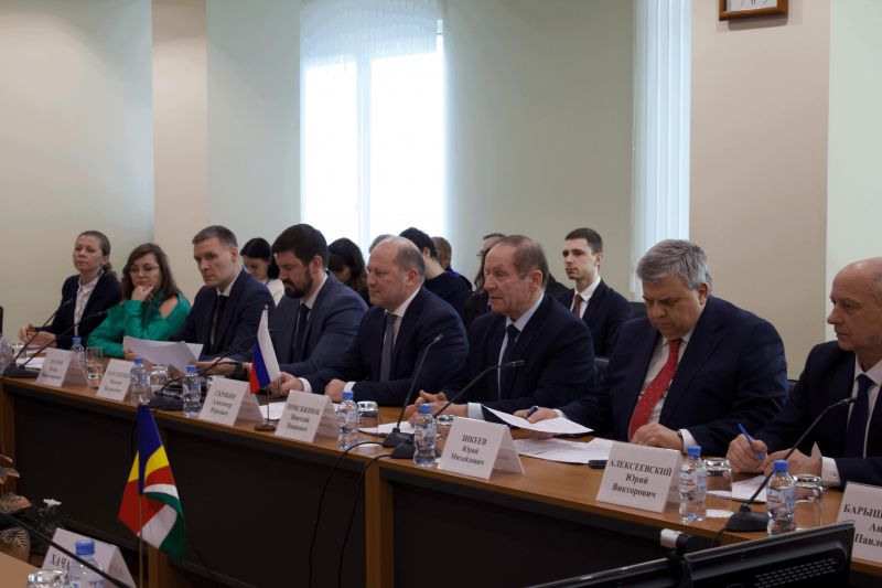 Александр Скрябин: «Наш приоритет — укрепление экономических и гуманитарных связей»