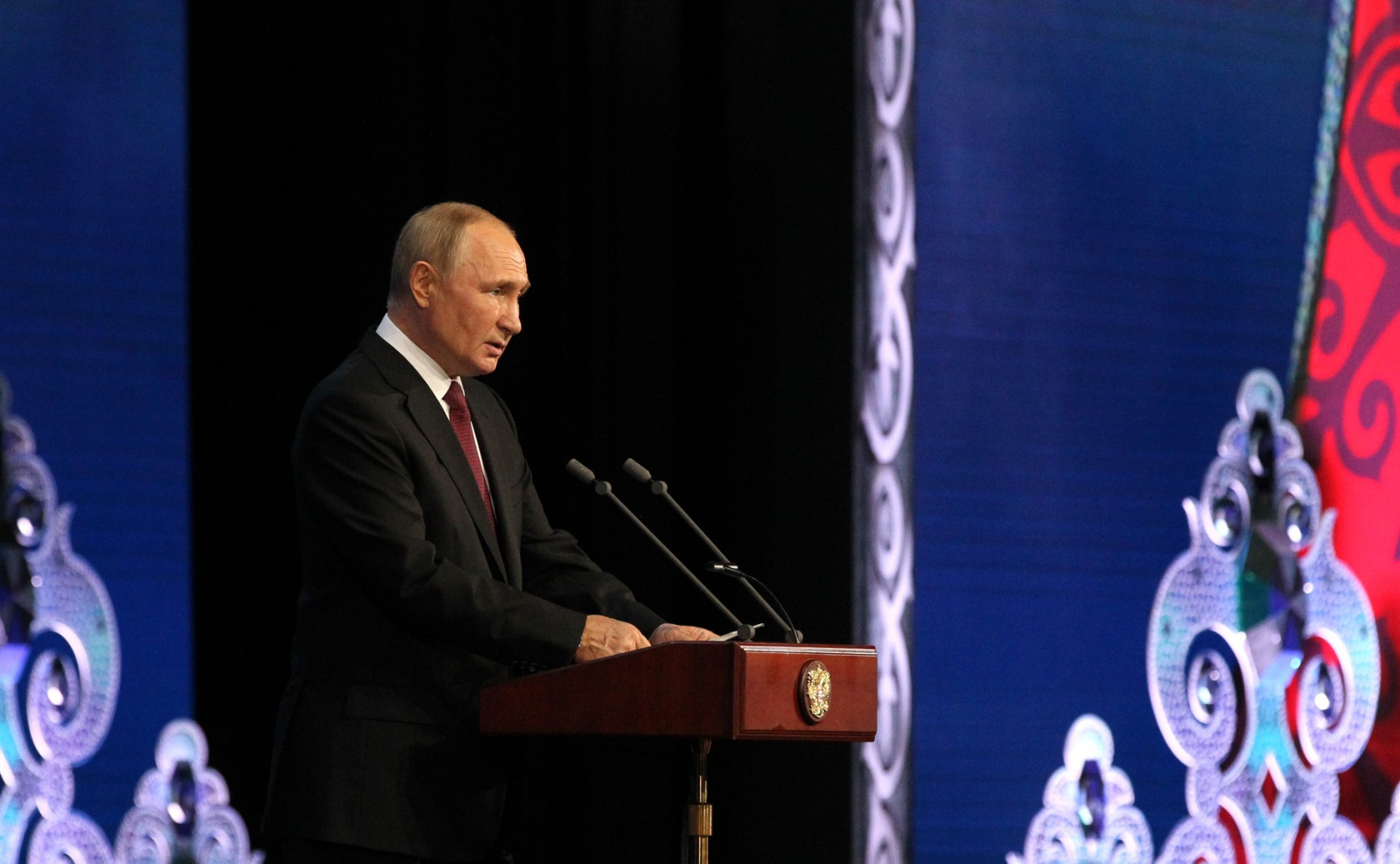 Владимир Путин: «Юбилеи Адыгеи, Кабардино-Балкарии и Карачаево-Черкесии — это знаменательная дата для всей России»